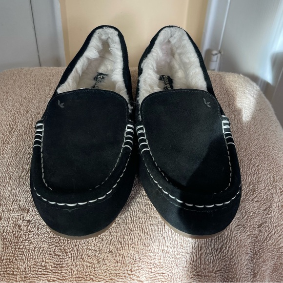 UGG Black Suede Loafers with Faux Fur Lining - Picture 1 of 6